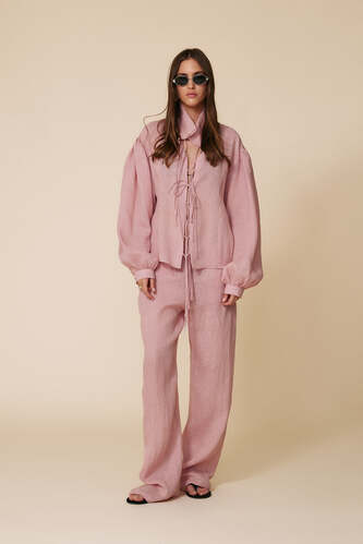 Loose-Fit Linen Blouse With Voluminous Balloon Sleeves With Wide Cuffs - PNK Casual