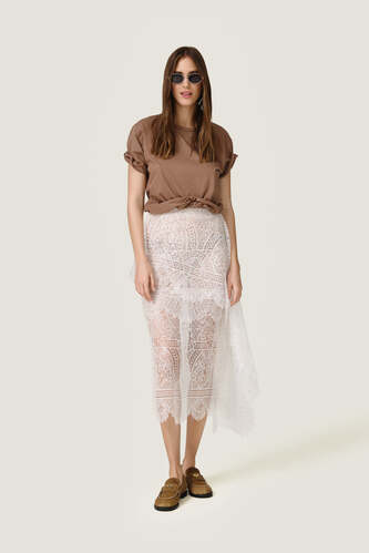T-shirt featuring a discreet wire inserted into the hem - SS26 - PNK Casual